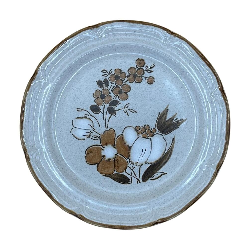 4 Vintage Autumn Fair Dinner Plate by Hearthside 70s Decor Baroque